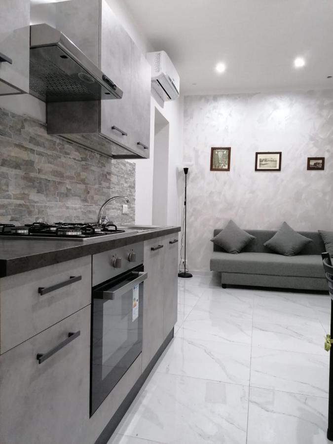 Centro Storico Casa Elegante Per Famiglia Villa Naples Luaran gambar