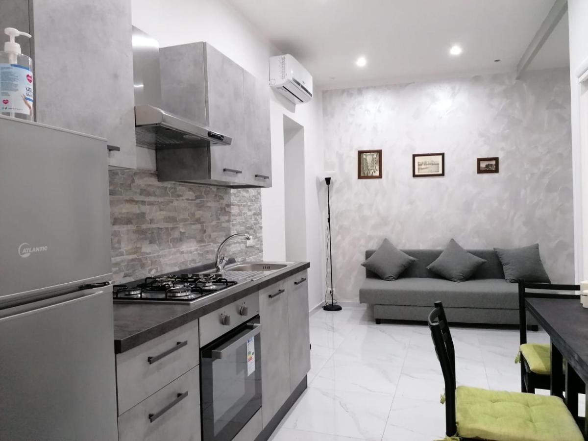 Centro Storico Casa Elegante Per Famiglia Villa Naples Luaran gambar